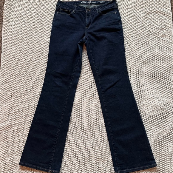 Eddie Bauer Women's Jeans Slightly Curvy Boot Cut Stretch Sz 8 Mid Rise 32.5” - Picture 7 of 9